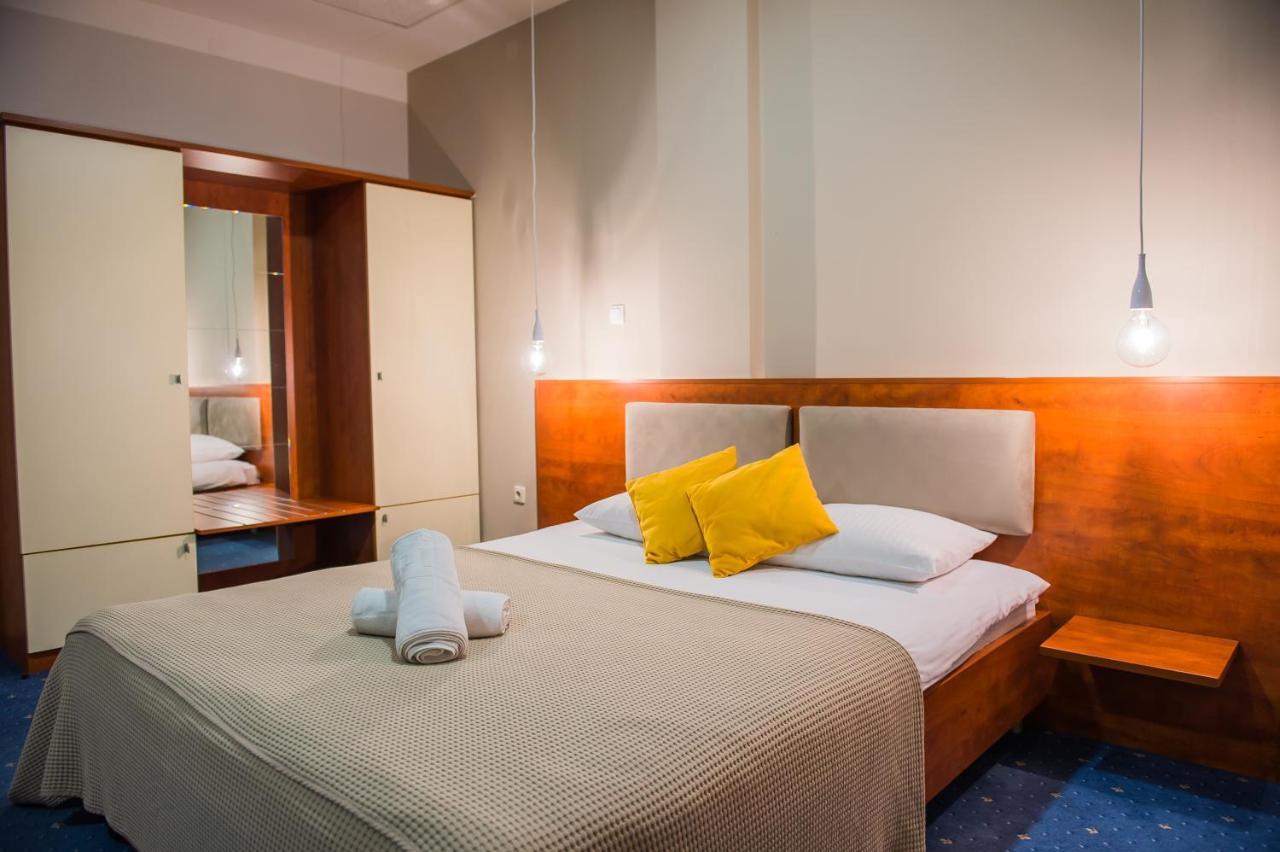 Hotel City Prnjavor Eksteriør billede