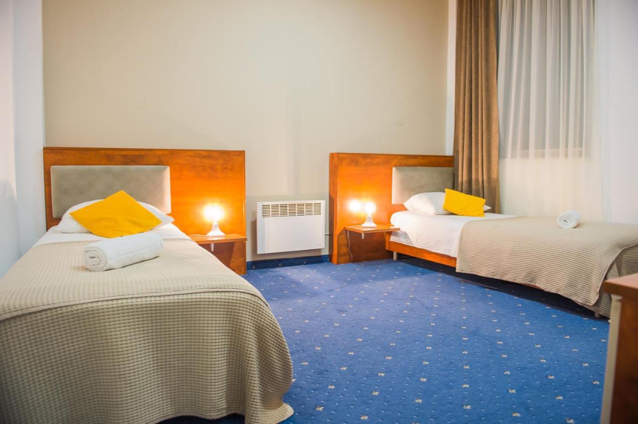 Hotel City Prnjavor Eksteriør billede